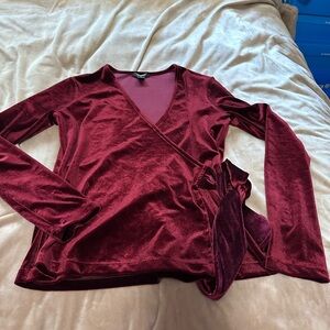 Halogen Velvet Top in Deep Burgundy S